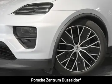 PORSCHE Macan 4 InnoDrive BOSE Luftfederung 21-Zoll
