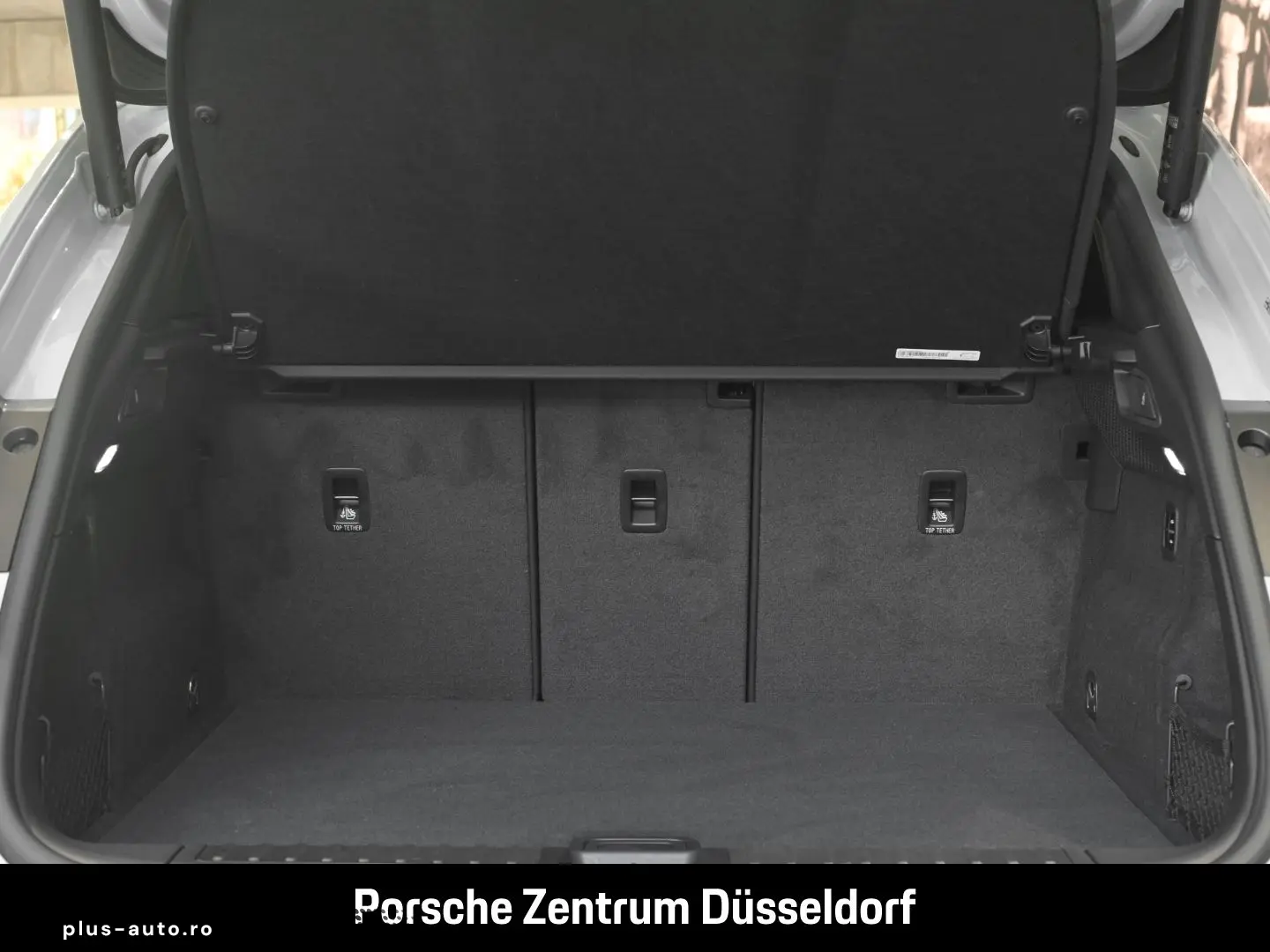 PORSCHE Macan 4 InnoDrive BOSE Luftfederung 21-Zoll