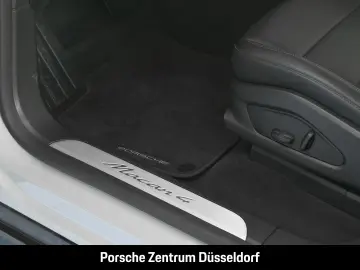 PORSCHE Macan 4 InnoDrive BOSE Luftfederung 21-Zoll