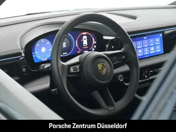 PORSCHE Macan 4 InnoDrive BOSE Luftfederung 21-Zoll