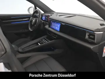 PORSCHE Macan 4 InnoDrive BOSE Luftfederung 21-Zoll