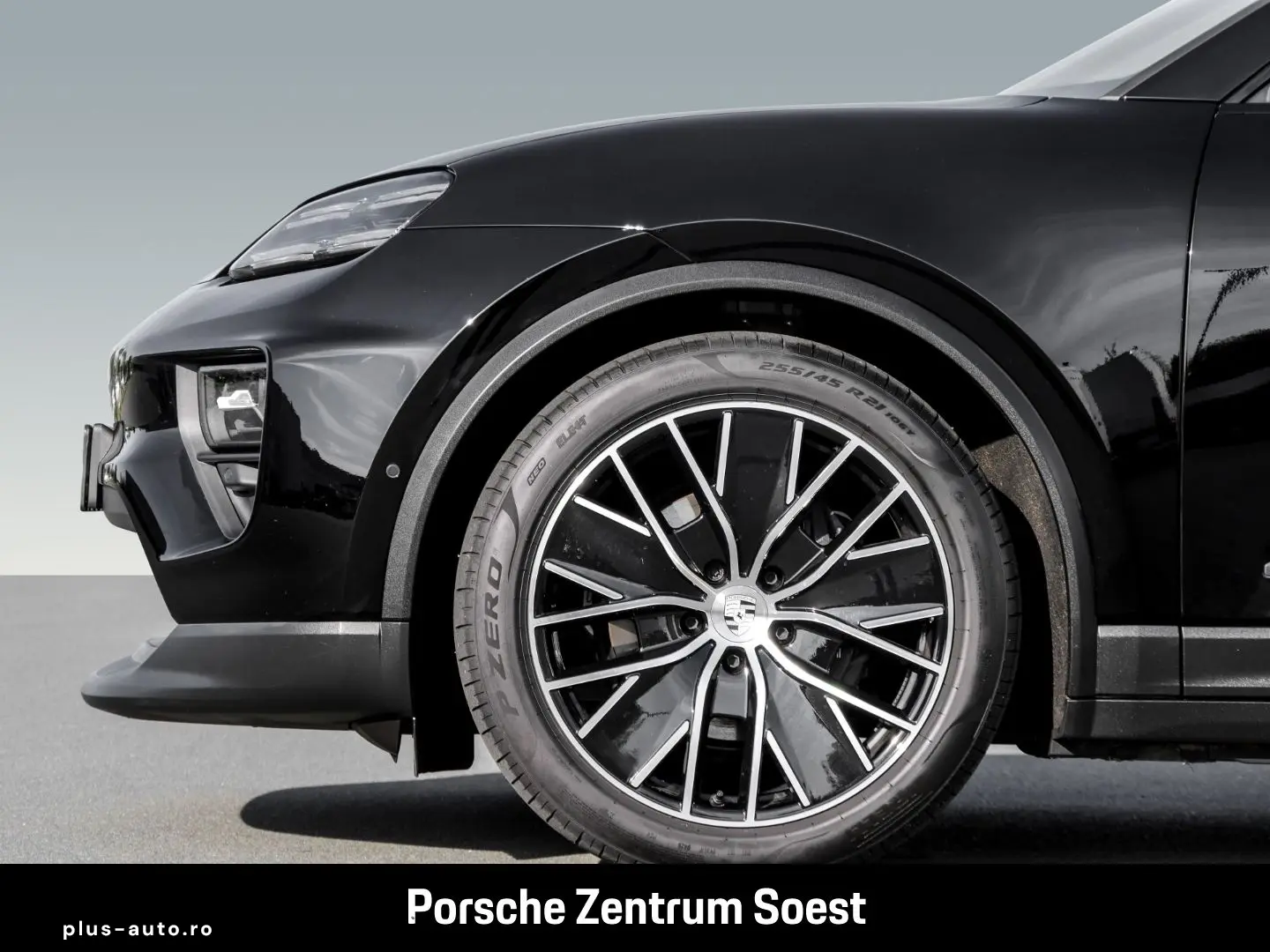 PORSCHE Macan Electric 4 21-Zoll PASM Panoramadach BOSE