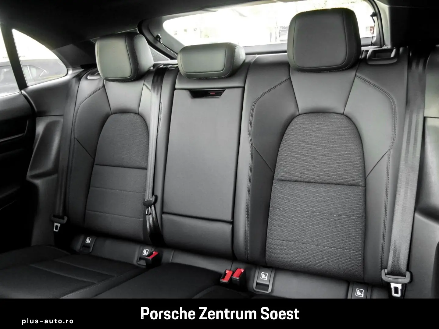 PORSCHE Macan Electric 4 21-Zoll PASM Panoramadach BOSE