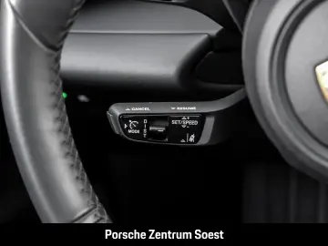 PORSCHE Macan Electric 4 21-Zoll PASM Panoramadach BOSE