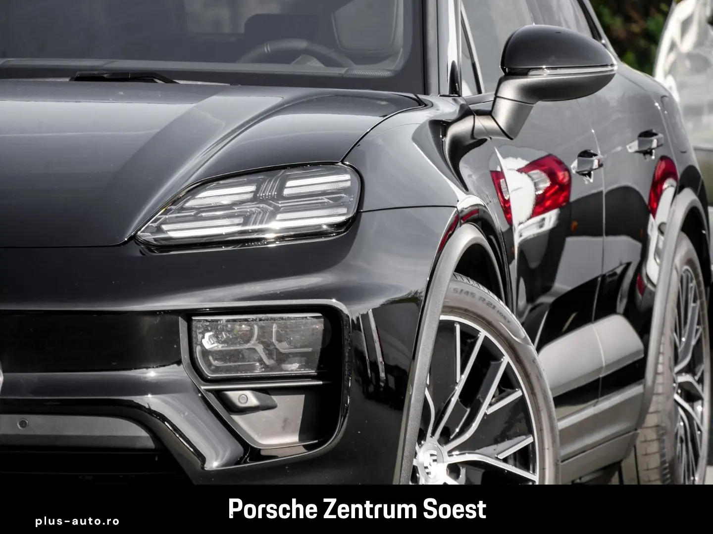 PORSCHE Macan Electric 4 21-Zoll PASM Panoramadach BOSE