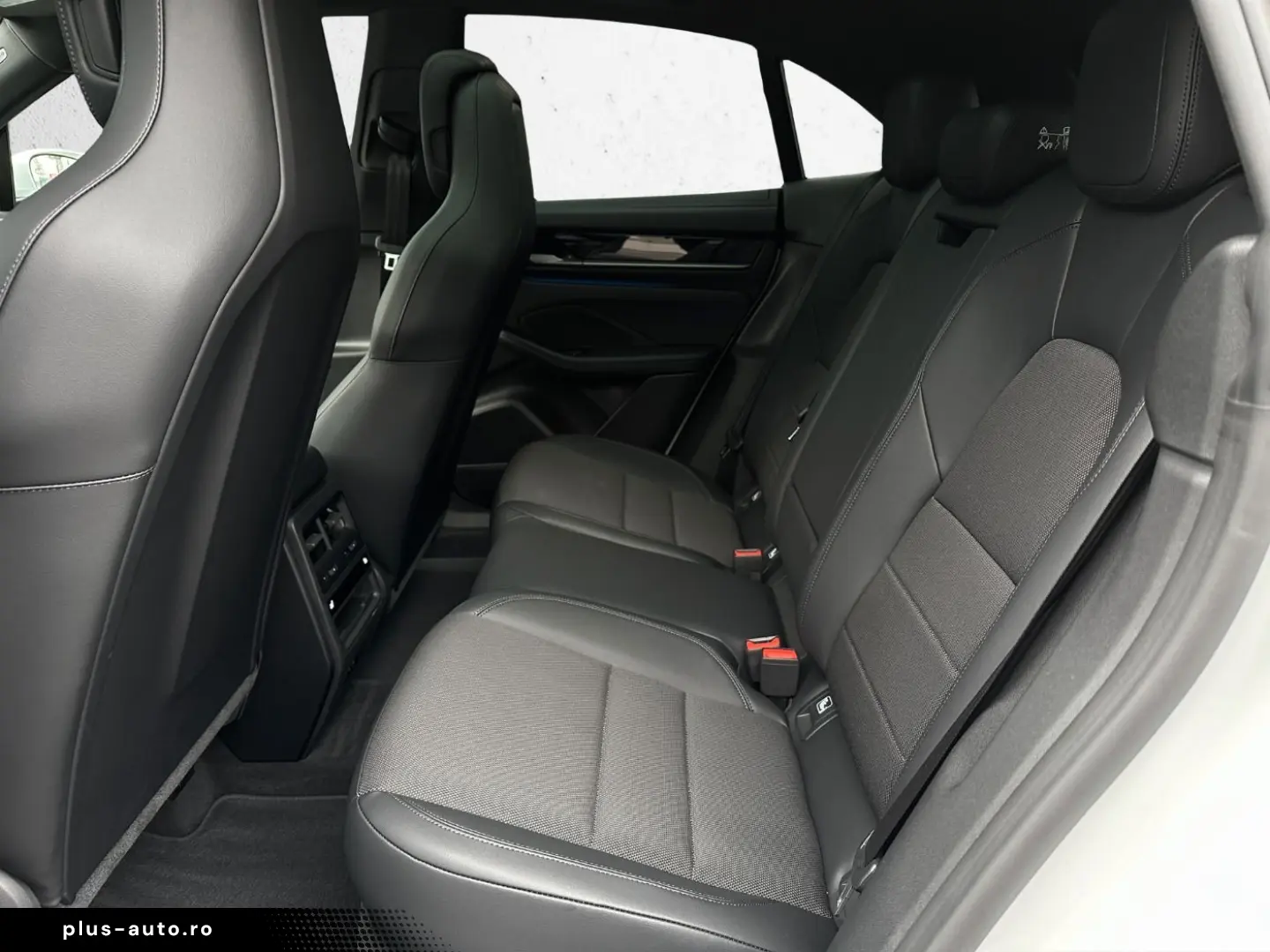 PORSCHE Macan 4 Pano-Dach 360-Grad-Kamera