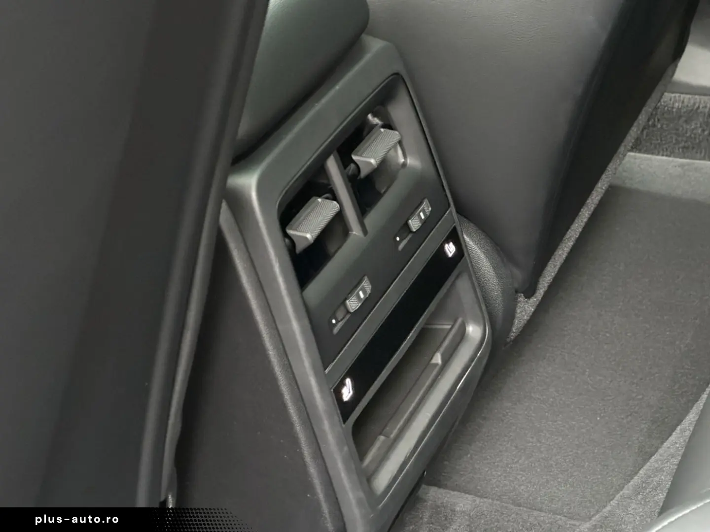 PORSCHE Macan 4 Pano-Dach 360-Grad-Kamera