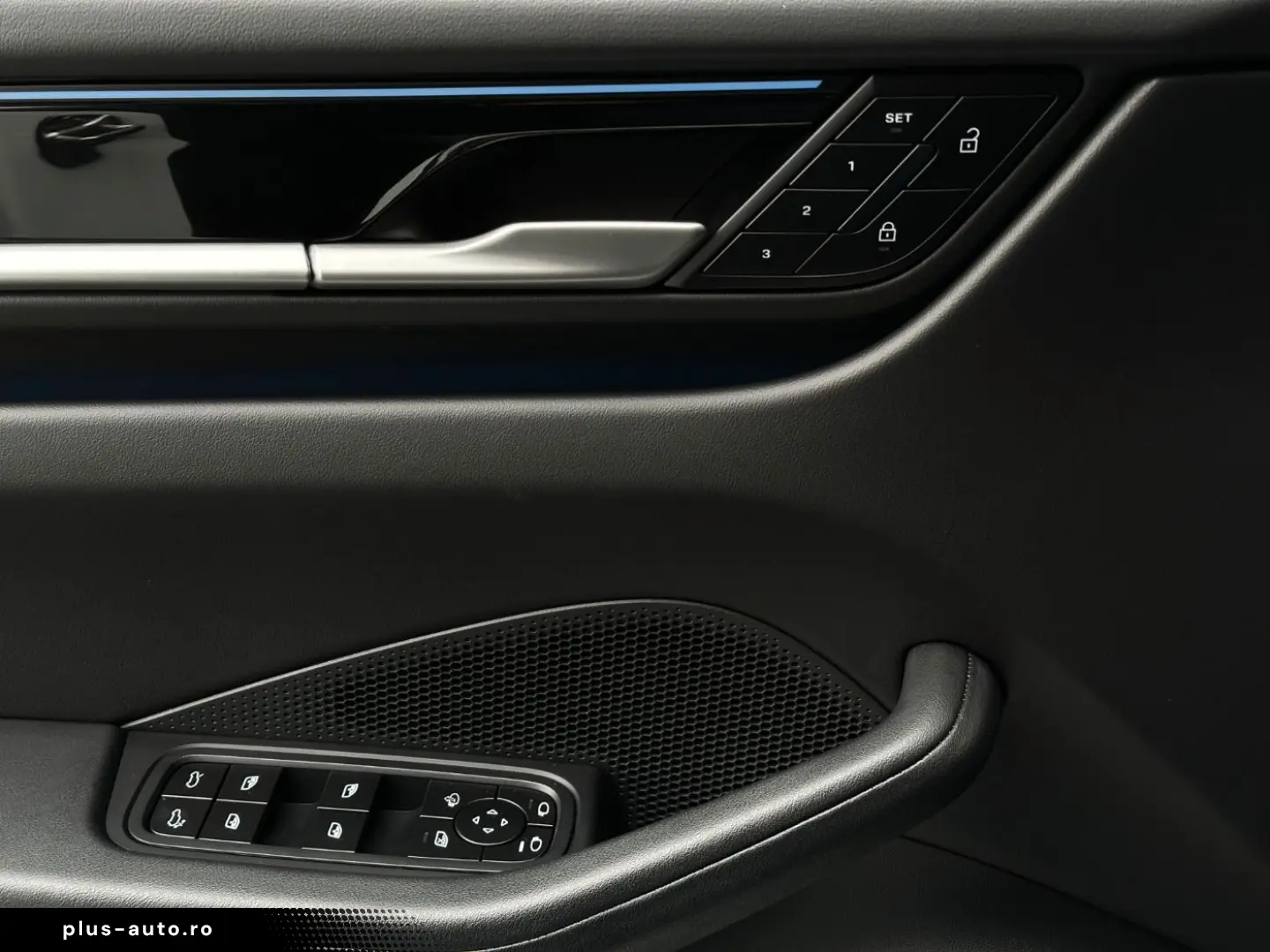 PORSCHE Macan 4 Pano-Dach 360-Grad-Kamera