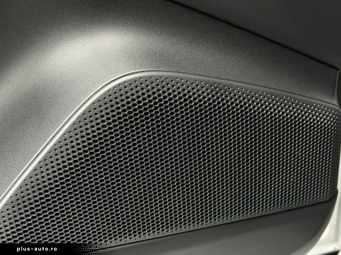 PORSCHE Macan 4 Pano-Dach 360-Grad-Kamera