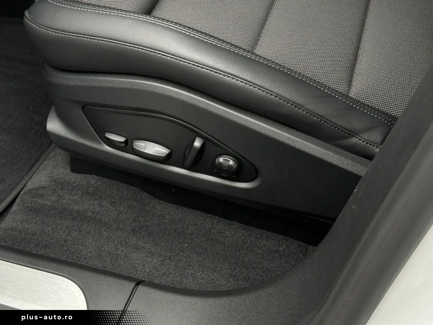 PORSCHE Macan 4 Pano-Dach 360-Grad-Kamera