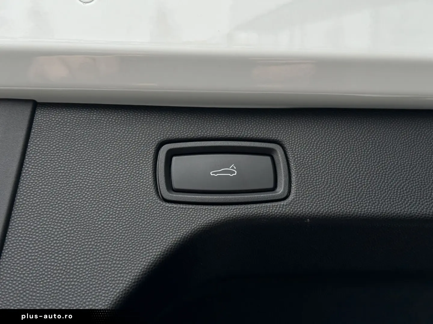 PORSCHE Macan 4 Pano-Dach 360-Grad-Kamera