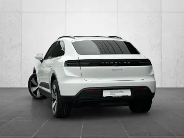 PORSCHE Macan 4 Pano-Dach 360-Grad-Kamera