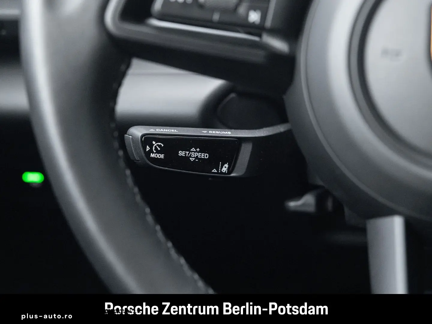 PORSCHE Macan 4S Panoramadach Rückfahrkamera BOSE LED