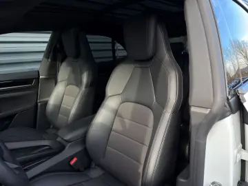 PORSCHE Macan 4   Abstandsregeltempostat   Sport Chrono