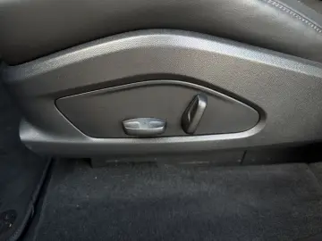 PORSCHE Macan 4   Abstandsregeltempostat   Sport Chrono