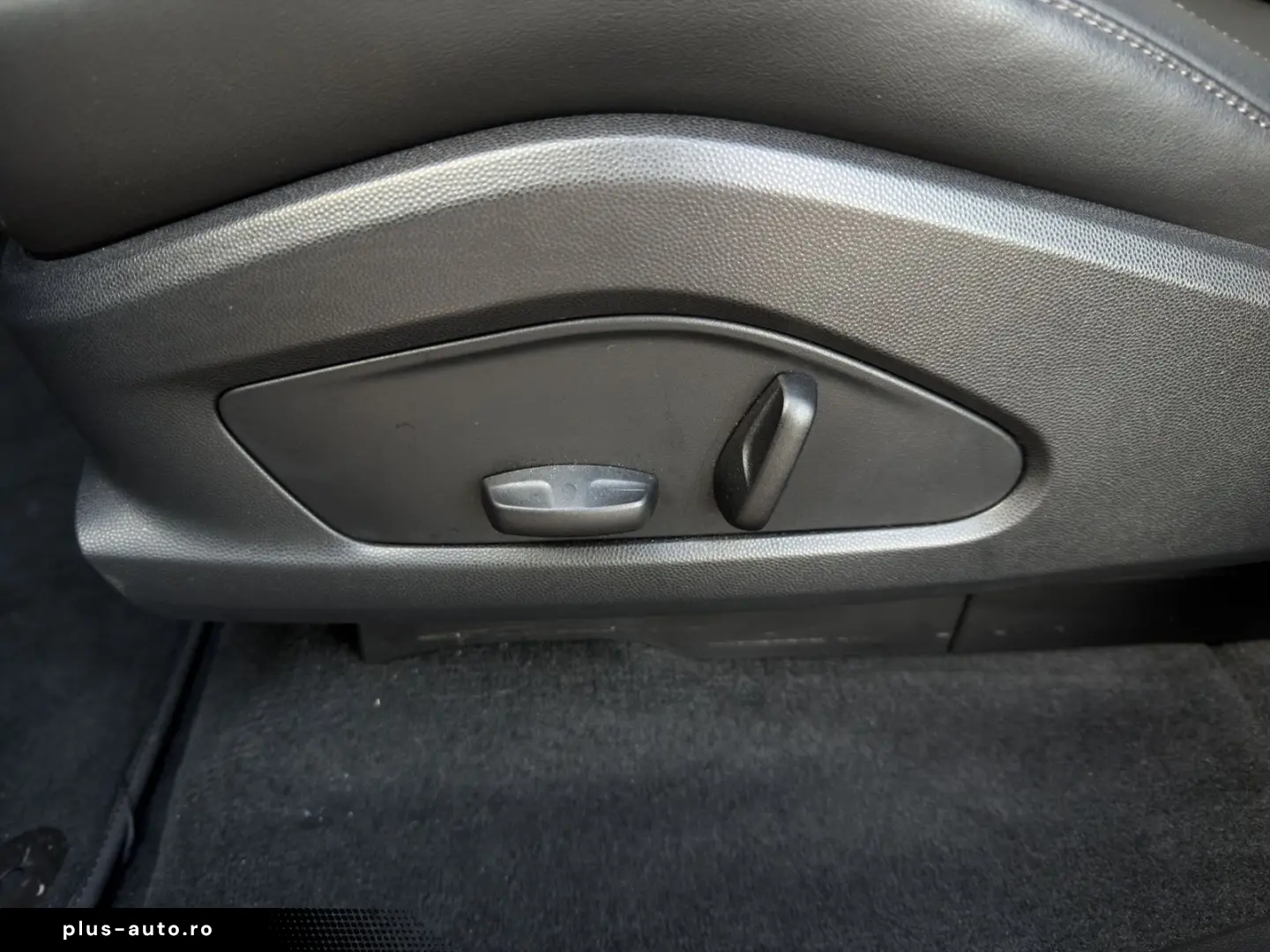 PORSCHE Macan 4   Abstandsregeltempostat   Sport Chrono