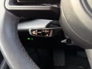 PORSCHE Macan 4   Abstandsregeltempostat   Sport Chrono