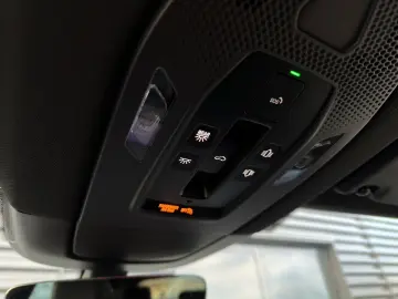 PORSCHE Macan 4   Abstandsregeltempostat   Sport Chrono