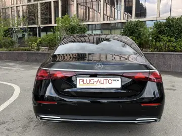 Mercedes E 400e 4 Matic