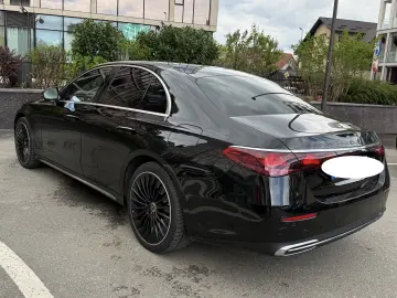Mercedes E 400e 4 Matic