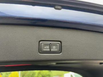 AUDI Q4 e-tron Quattro 82 kWh advanced MMI-Navi-Plus