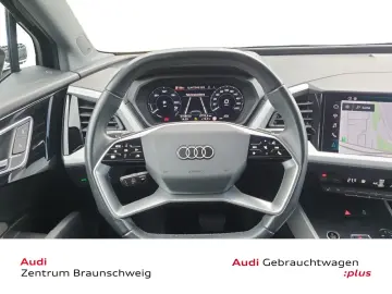 AUDI Q4 45 e-tron quattro 195 kW HuD LED PCD H