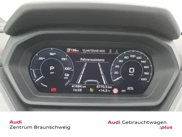 AUDI Q4 45 e-tron quattro 195 kW HuD LED PCD H