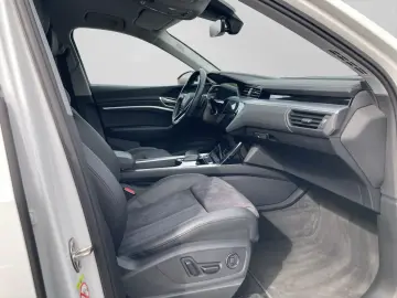 AUDI e-tron 55 Q ADVANCED MATRIX AHK BuO TEC-SEL