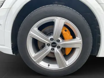 AUDI e-tron 55 Q ADVANCED MATRIX AHK BuO TEC-SEL