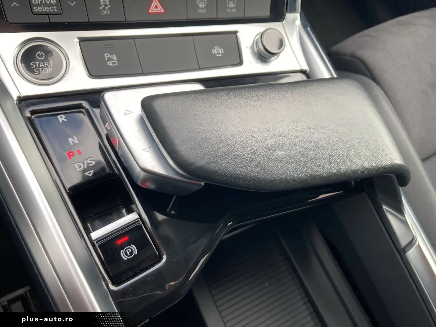 AUDI e-tron 55 Q ADVANCED MATRIX AHK BuO TEC-SEL