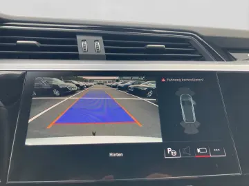 AUDI e-tron 55 Q ADVANCED MATRIX AHK BuO TEC-SEL