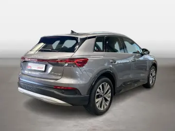 AUDI Q4 45 e-tron quattro AUT Fernlichtass. HUD Kam.