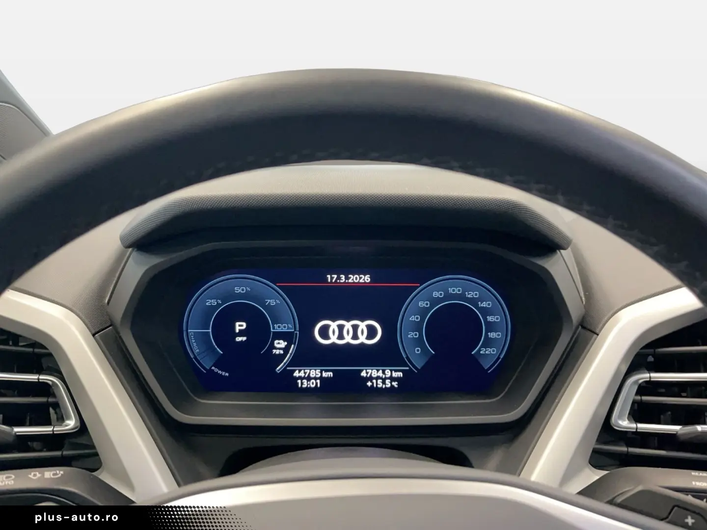 AUDI Q4 45 e-tron quattro AUT Fernlichtass. HUD Kam.