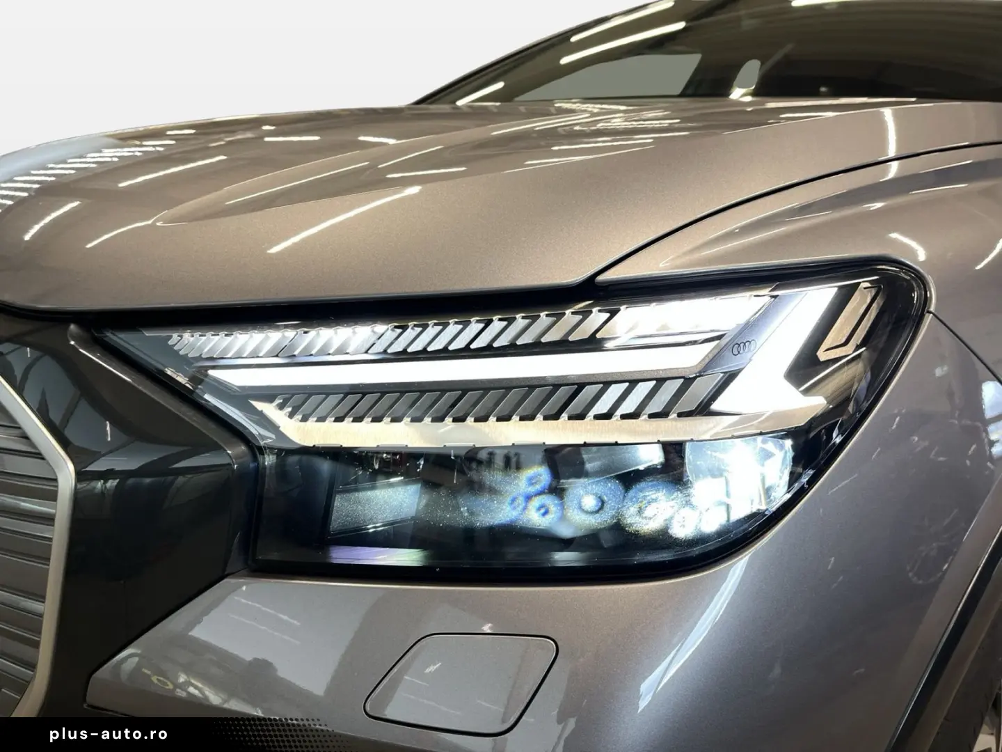 AUDI Q4 45 e-tron quattro AUT Fernlichtass. HUD Kam.