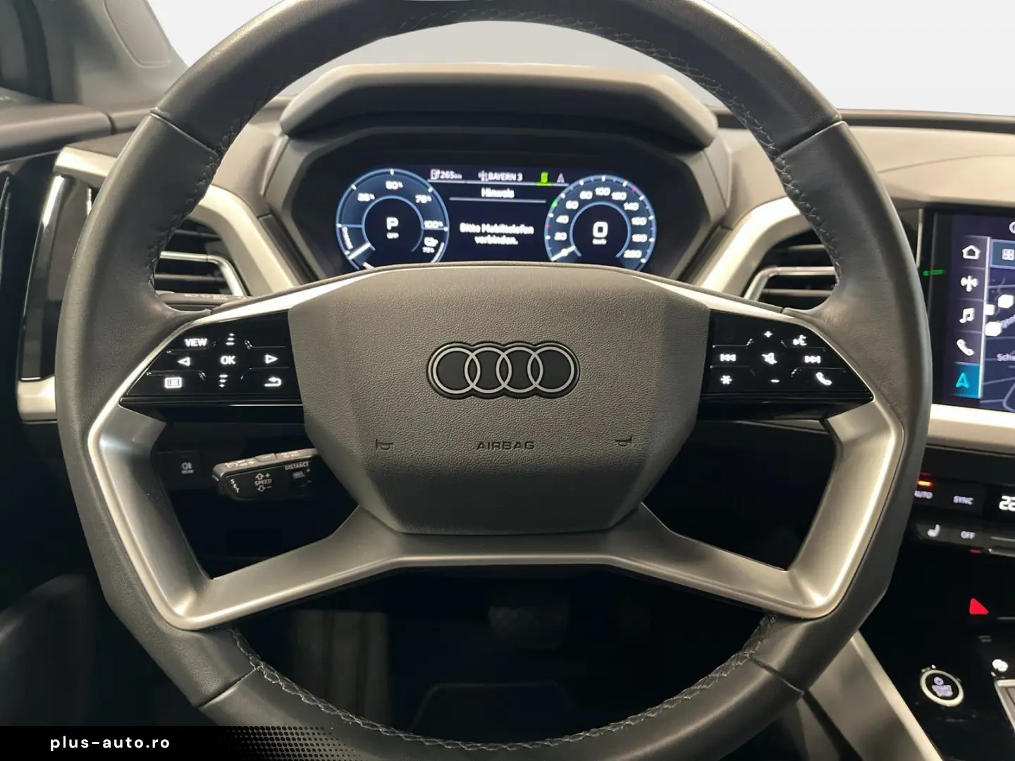 AUDI Q4 45 e-tron quattro AUT Fernlichtass. HUD Kam.