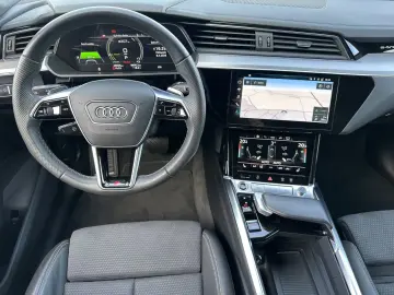 AUDI e-tron 50 Qu S-Line Black NAV LED 21ZO KAMERA VC