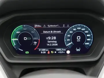 AUDI Q4 quattro NAVI VIRT ACC KAM SHZ CARPLAY LED PDC