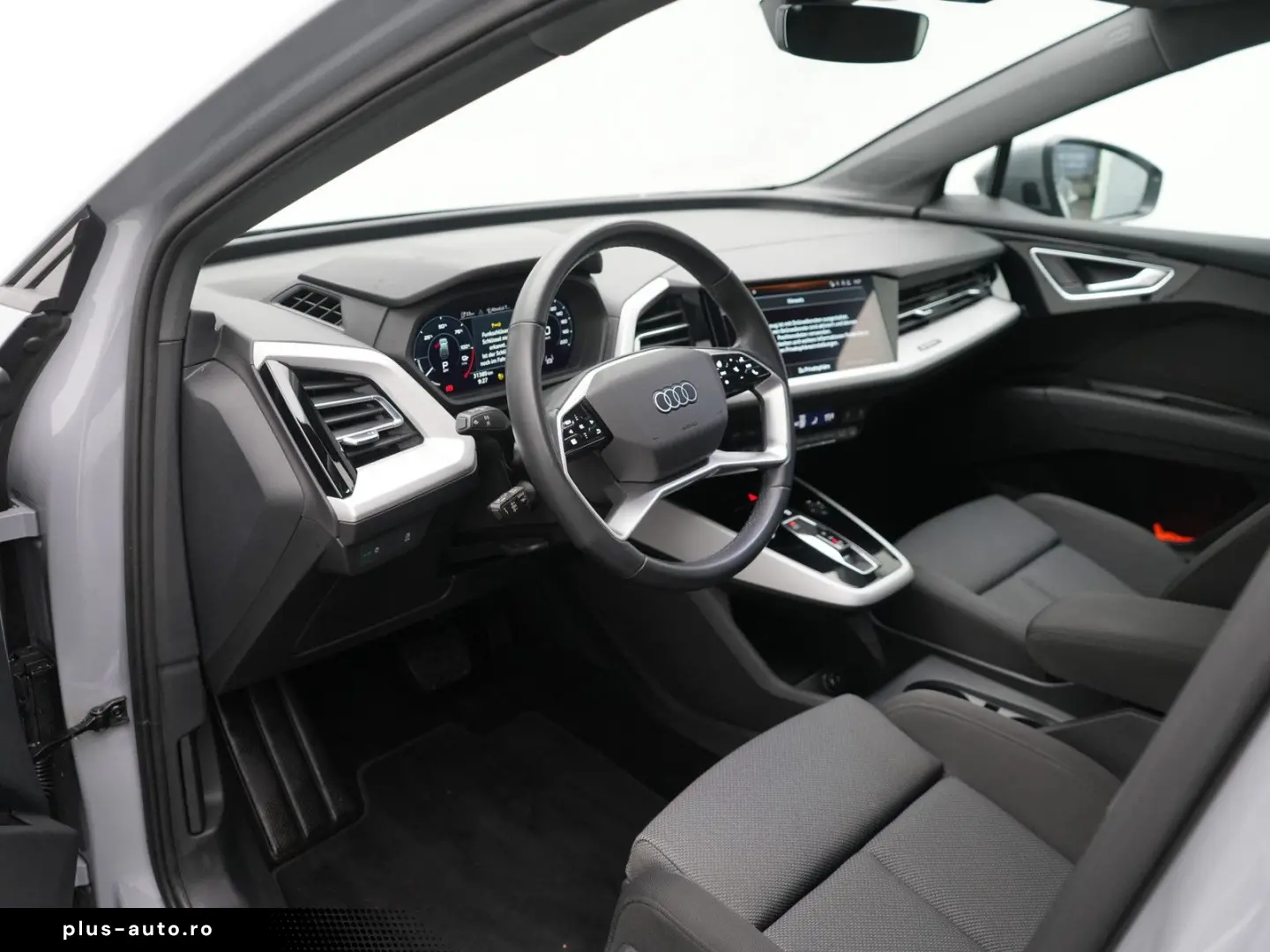 AUDI Q4 quattro NAVI VIRT ACC KAM SHZ CARPLAY LED PDC