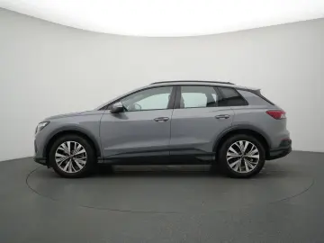 AUDI Q4 quattro NAVI VIRT ACC KAM SHZ CARPLAY LED PDC