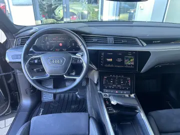 AUDI e-tron 55 quattro advanced Kamera T-Leder Car-Pl