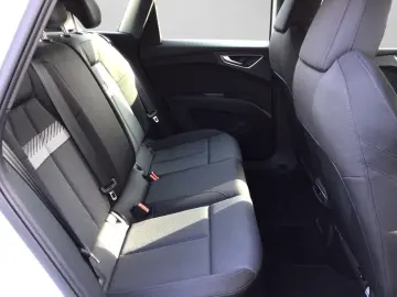 AUDI Q4 e-tron 45 Q S LINE PANO LM20 OPS