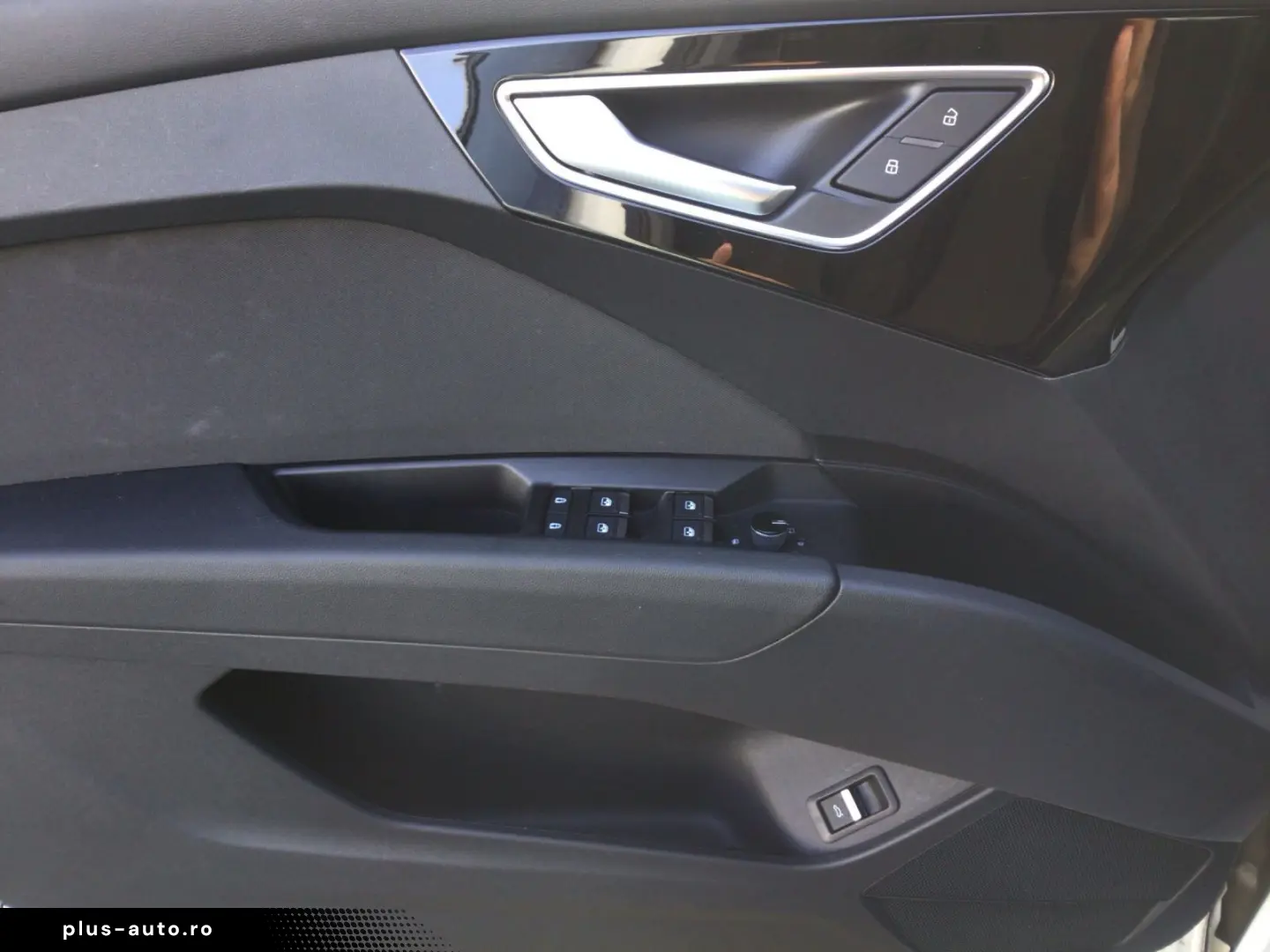 AUDI Q4 e-tron 45 Q S LINE PANO LM20 OPS