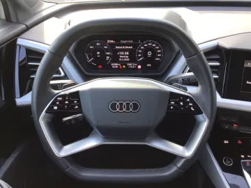 AUDI Q4 e-tron 45 Q S LINE PANO LM20 OPS