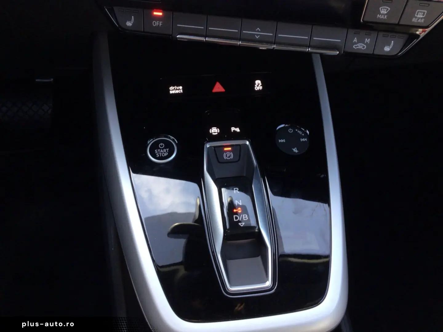 AUDI Q4 e-tron 45 Q S LINE PANO LM20 OPS