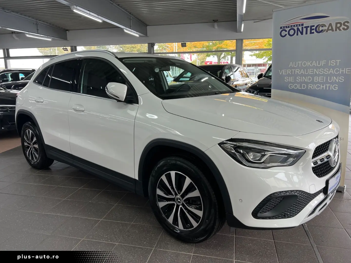 MERCEDES-BENZ GLA 250e Style LED HIGH Park-Paket Spiegel