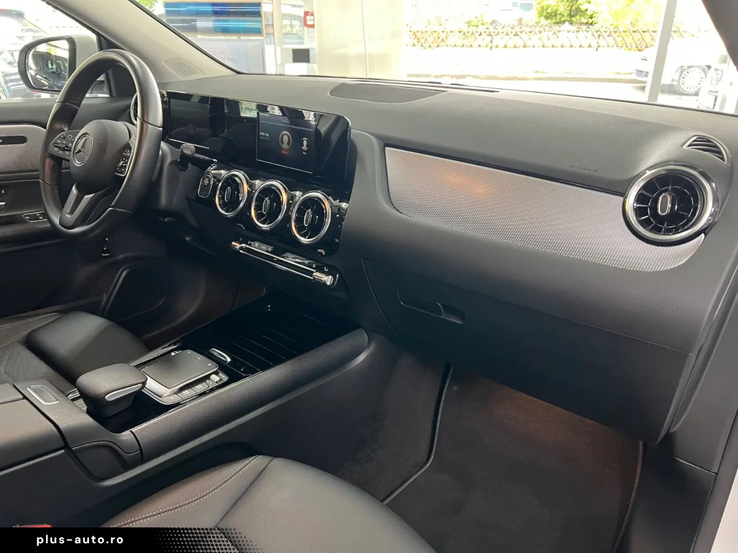 MERCEDES-BENZ GLA 250e Style LED HIGH Park-Paket Spiegel