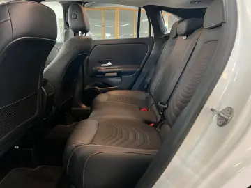 MERCEDES-BENZ GLA 250e Style LED HIGH Park-Paket Spiegel