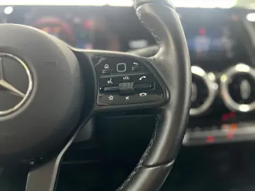 MERCEDES-BENZ GLA 250e Style LED HIGH Park-Paket Spiegel