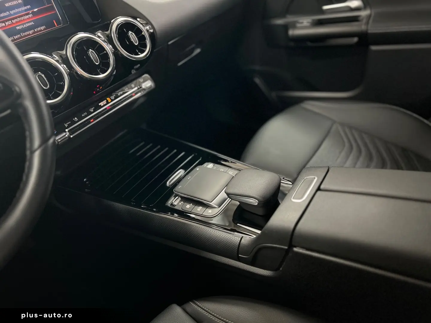 MERCEDES-BENZ GLA 250e Style LED HIGH Park-Paket Spiegel