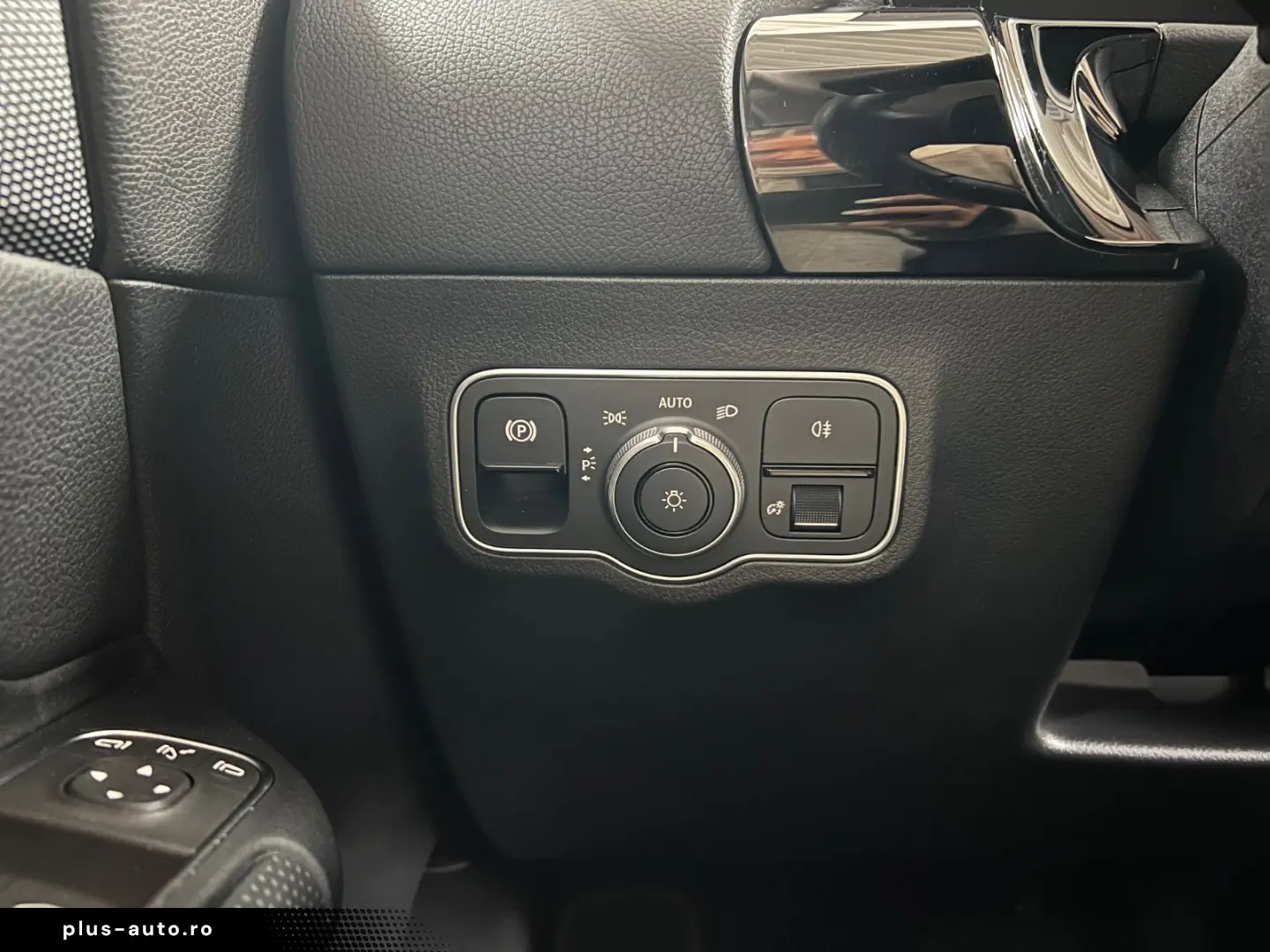 MERCEDES-BENZ GLA 250e Style LED HIGH Park-Paket Spiegel